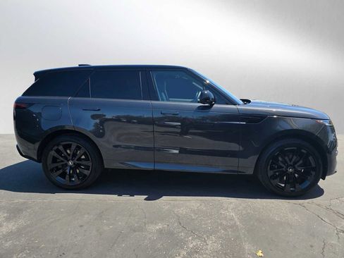 New 2025 Land Rover Range Rover Sport Dynamic SE image 6