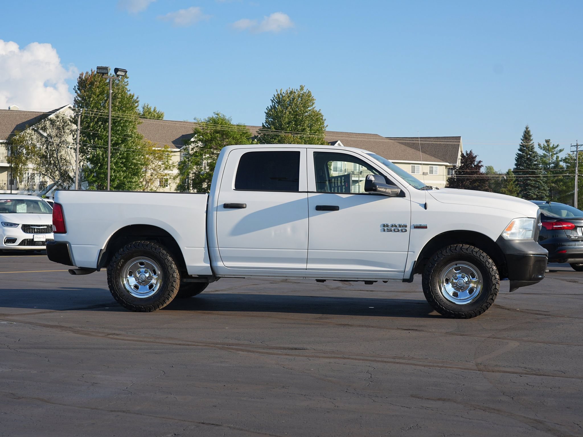 Used 2016 RAM 1500 Tradesman w/ Popular Equipment Group AWD/4WD image 2