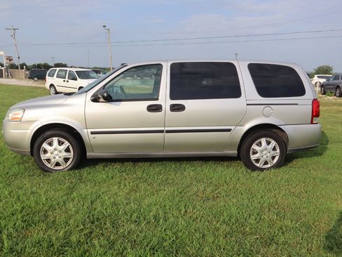 Used 2006 Chevrolet Uplander LS w/ Climate Package FWD image 10