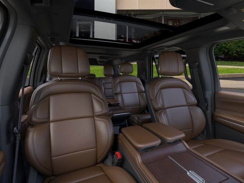 New 2026 Lincoln Navigator L Reserve image 10