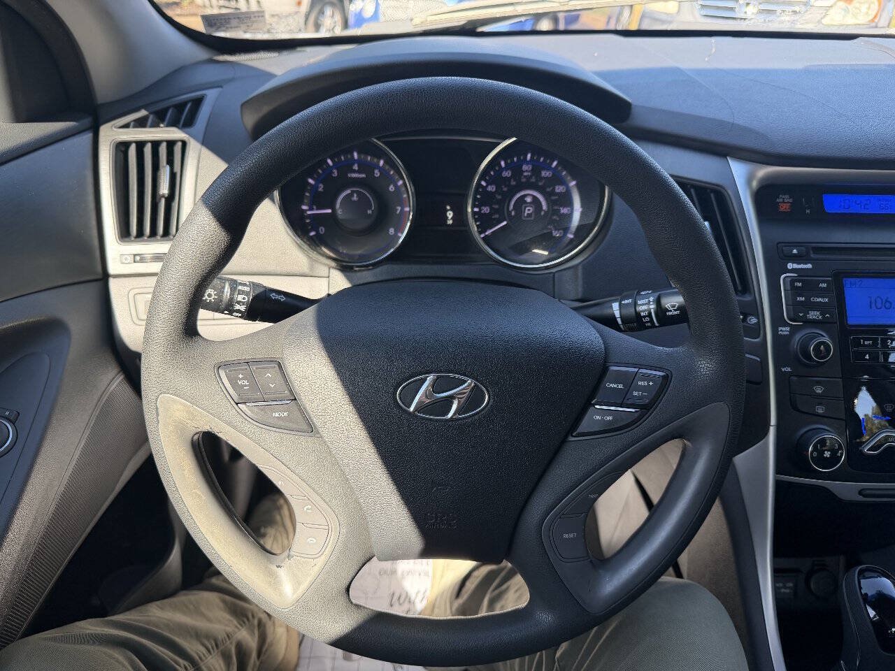 Used 2011 Hyundai Sonata GLS w/ Popular Equipment Pkg 2 FWD image 12