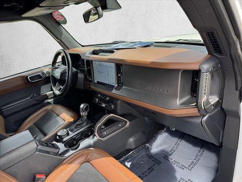 Used 2024 Ford Bronco Outer Banks AWD/4WD image 20