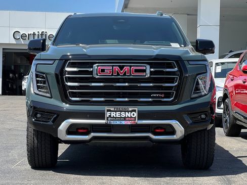 New 2026 GMC Yukon AT4 w/ AT4 Premium Plus Package AWD/4WD image 3