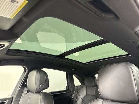 Certified 2023 Porsche Macan S image 42