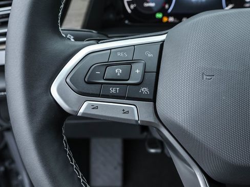 New 2026 Volkswagen Atlas SE image 27