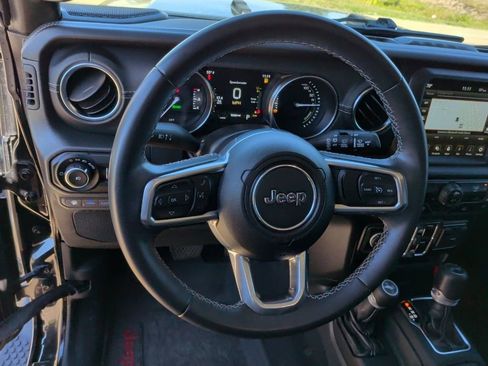 Used 2021 Jeep Wrangler Unlimited Sahara 4xe image 16
