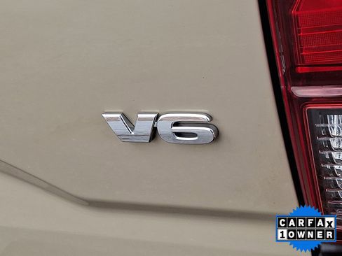 Used 2019 Toyota Tacoma TRD Sport image 48