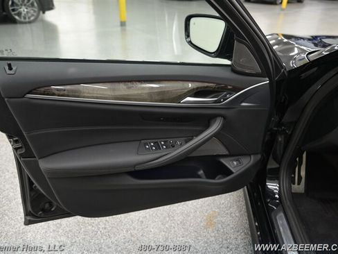 Used 2023 BMW 530i w/ M Sport Package RWD image 38