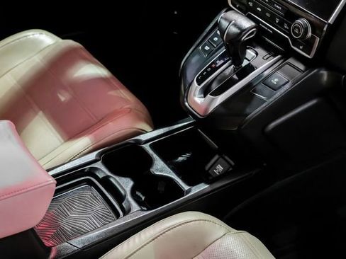 Used 2019 Honda CR-V Touring image 25
