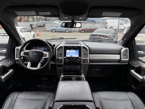 Used 2017 Ford F250 Lariat w/ Chrome Package image 20