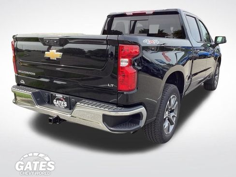 Used 2025 Chevrolet Silverado 1500 LT w/ Convenience Package II AWD/4WD image 9