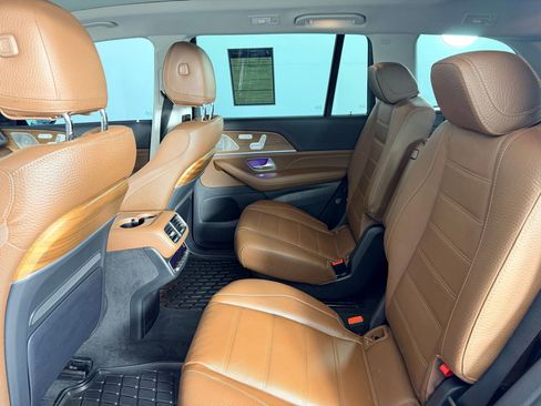 Used 2024 Mercedes-Benz GLS 450 4MATIC w/ Pinnacle Trim Package image 21