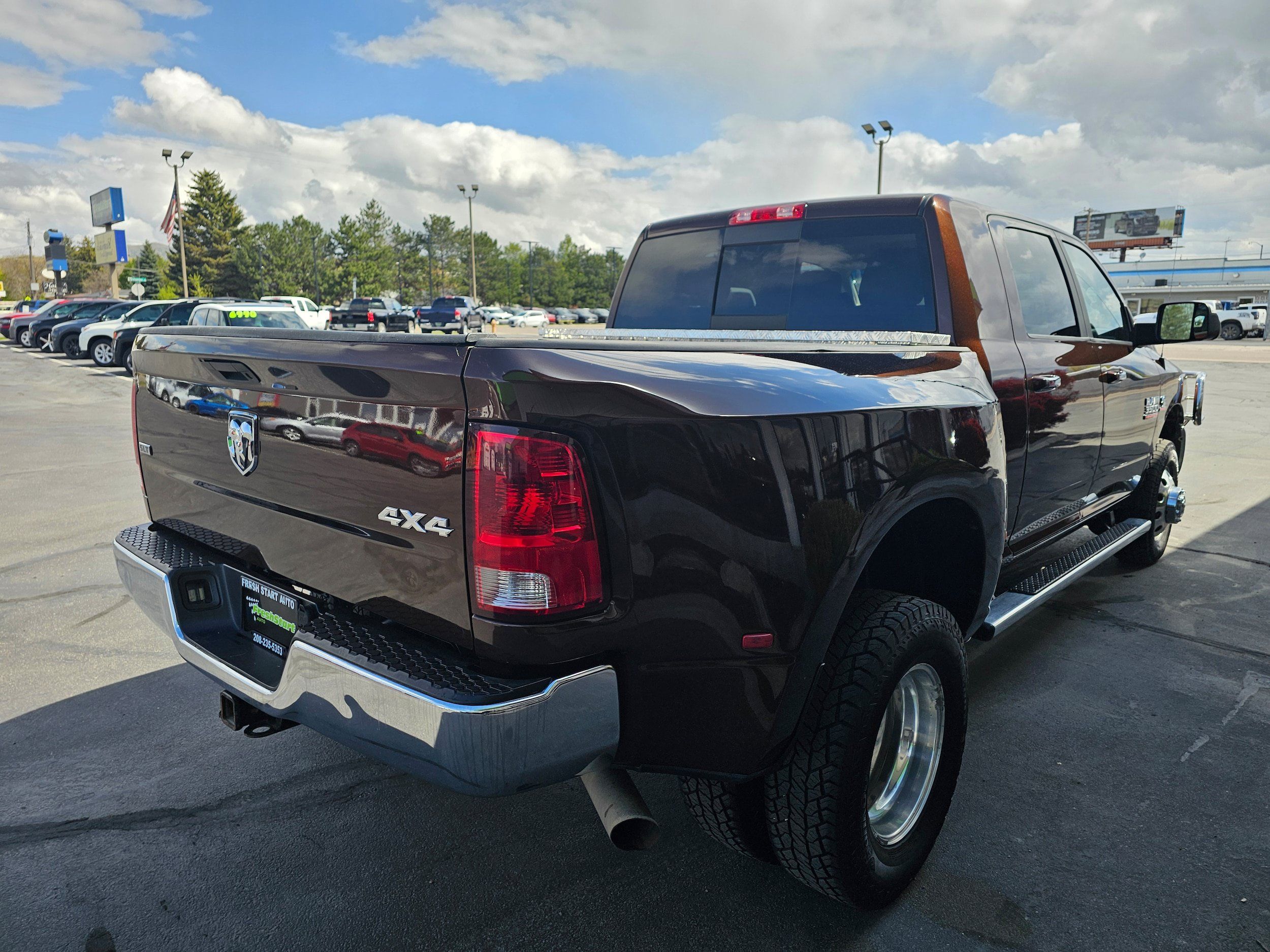 Used 2014 RAM 3500 SLT AWD/4WD image 6