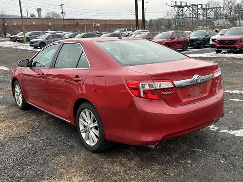 Used 2014 Toyota Camry XLE image 6