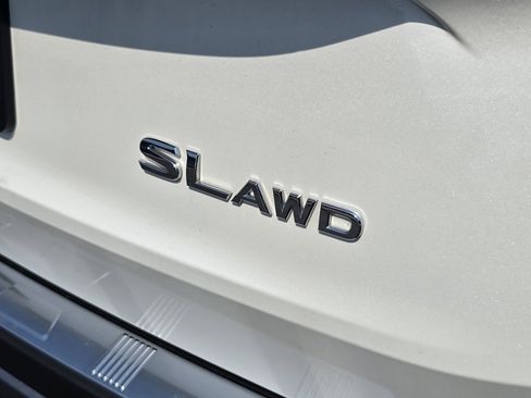 Used 2023 Nissan Rogue SL w/ SL Premium Package AWD/4WD image 19