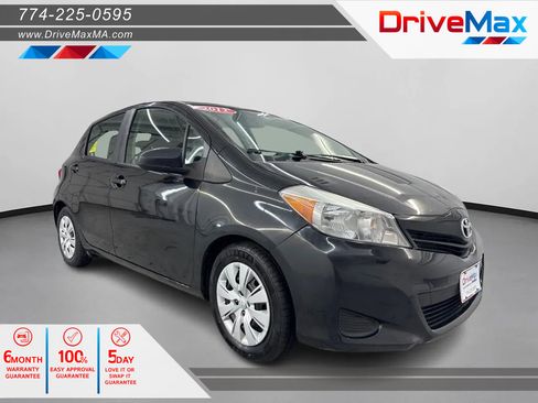 Used 2012 Toyota Yaris SE image 1