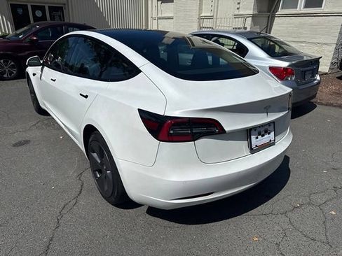 Used 2022 Tesla Model 3 RWD image 3