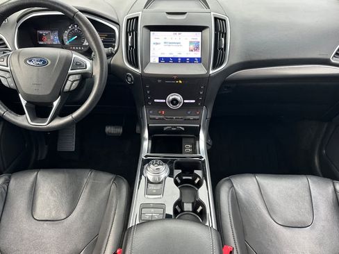 Certified 2020 Ford Edge Titanium w/ Equipment Group 301A image 3