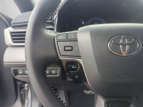 Used 2026 Toyota Camry SE w/ Convenience Package FWD image 15