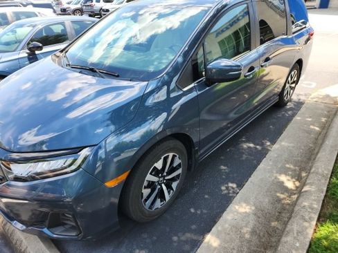 Used 2025 Honda Odyssey EX-L image 8