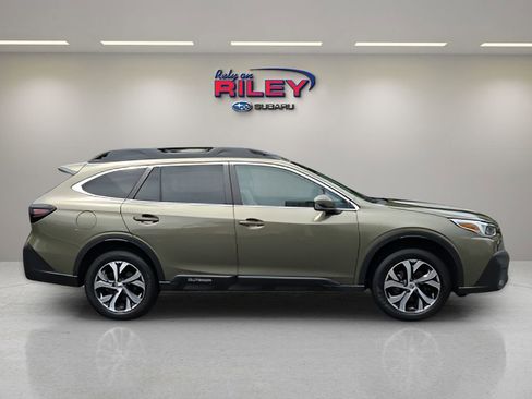 Used 2022 Subaru Outback Limited XT image 6