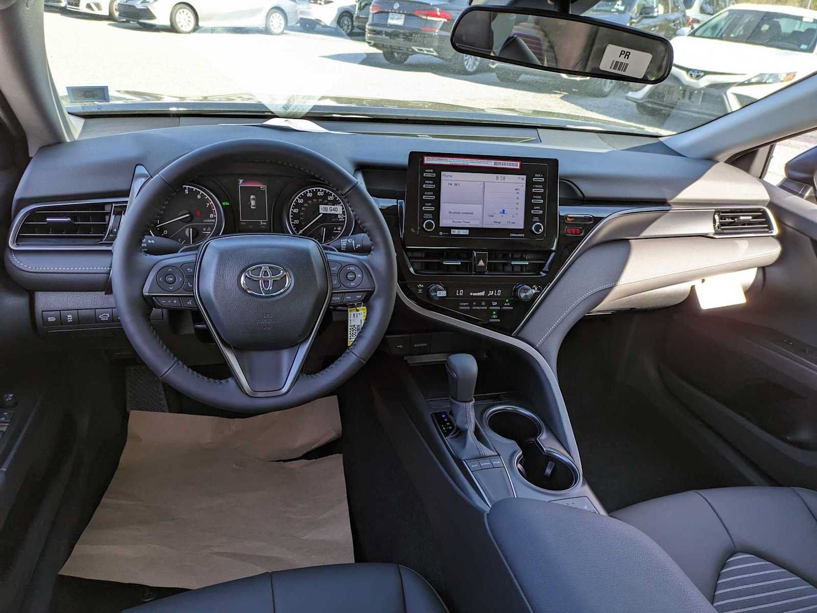 Used 2024 Toyota Camry SE w/ Cold Weather Package FWD image 20