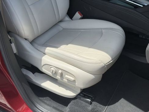 Used 2024 Buick Enclave Essence w/ Sport Touring Edition image 18