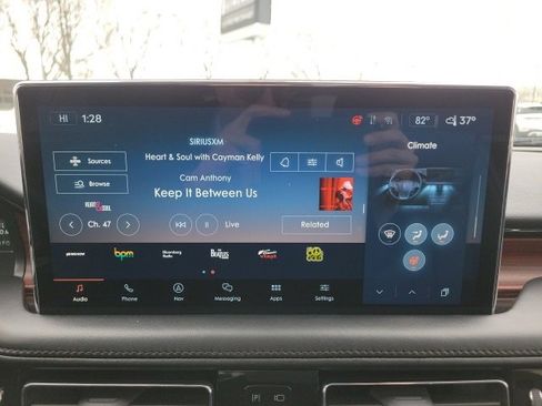 Certified 2023 Lincoln Nautilus Reserve image 33