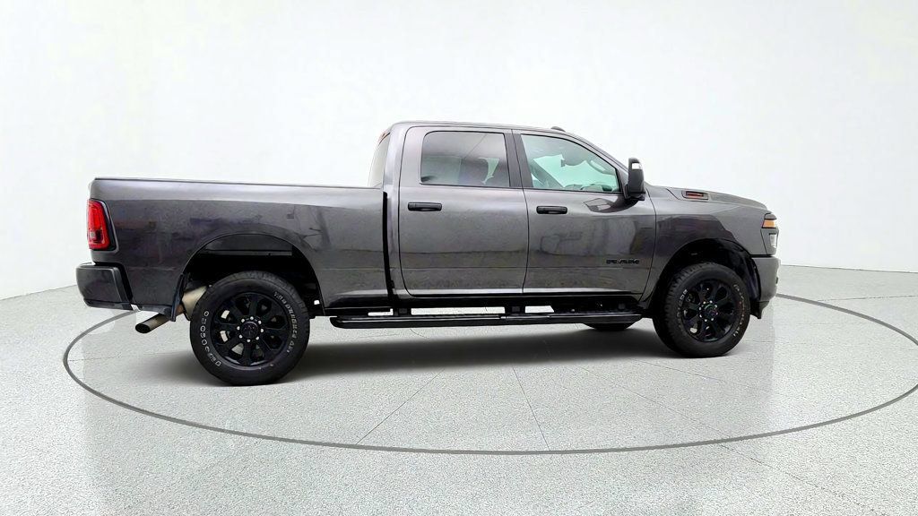 Used 2026 RAM 2500 Big Horn AWD/4WD image 3