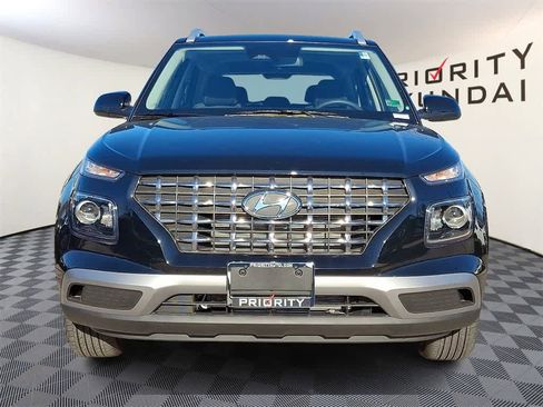 New 2026 Hyundai Venue SEL image 2