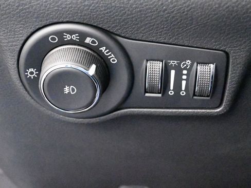 New 2026 Jeep Compass Latitude image 24