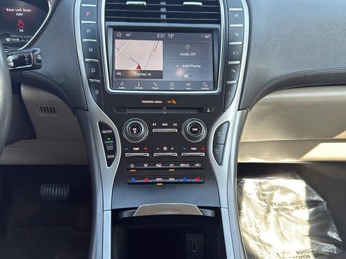 Used 2019 Lincoln Nautilus Reserve AWD/4WD image 10