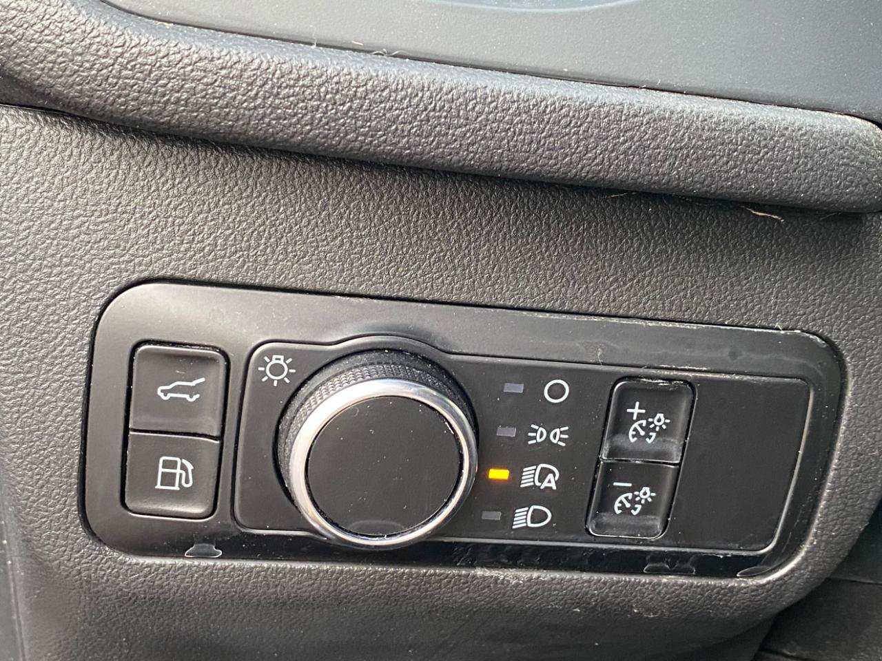 Used 2025 Ford Escape ST-Line w/ Equipment Group 301A FWD image 64