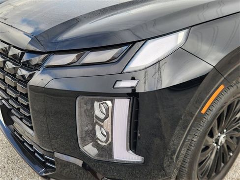 Used 2024 Hyundai Palisade Calligraphy image 6