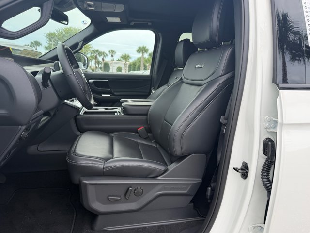 New 2027 Ford Expedition Platinum w/ Stealth Appearance Package AWD/4WD image 12