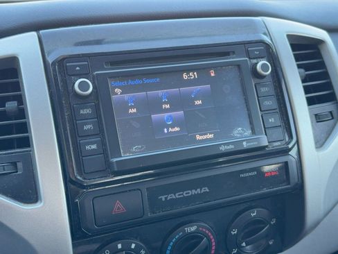 Used 2015 Toyota Tacoma PreRunner image 20