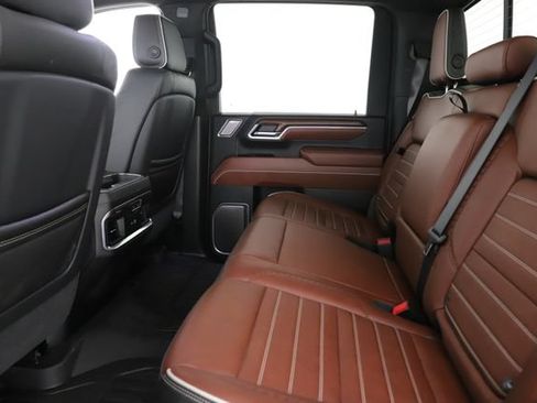 Used 2026 GMC Sierra 2500 Denali Ultimate w/ LPO, GMC Protection Package AWD/4WD image 30
