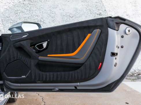 Used 2024 Lamborghini Huracan Tecnica image 31