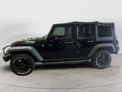 Used 2017 Jeep Wrangler Unlimited Sport AWD/4WD image 3