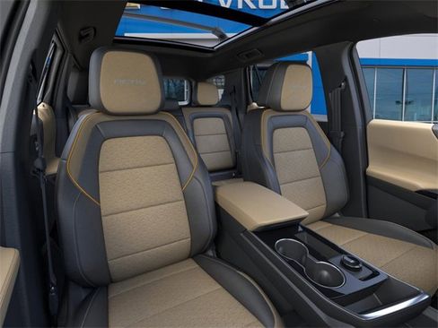 New 2026 Chevrolet Equinox ACTIV image 16