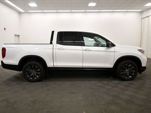 Certified 2021 Honda Ridgeline Sport image 9