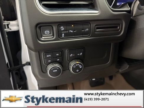 Used 2021 Chevrolet Suburban Z71 image 39