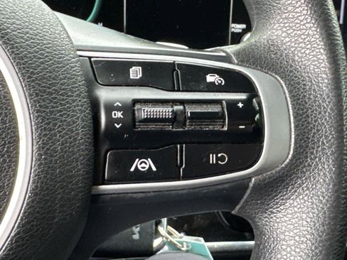 Used 2023 Kia Sportage LX image 20