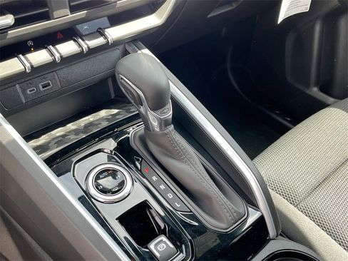 New 2025 Chevrolet Colorado LT w/ Advanced Trailering Package image 16