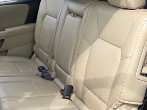 Used 2010 Honda Pilot Touring image 21