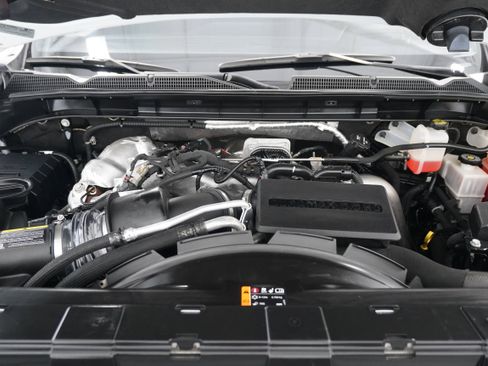 Used 2024 GMC Sierra 2500 AT4 w/ Technology Package image 38