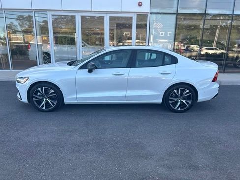 Used 2024 Volvo S60 B5 Plus w/ Climate Package AWD/4WD image 2