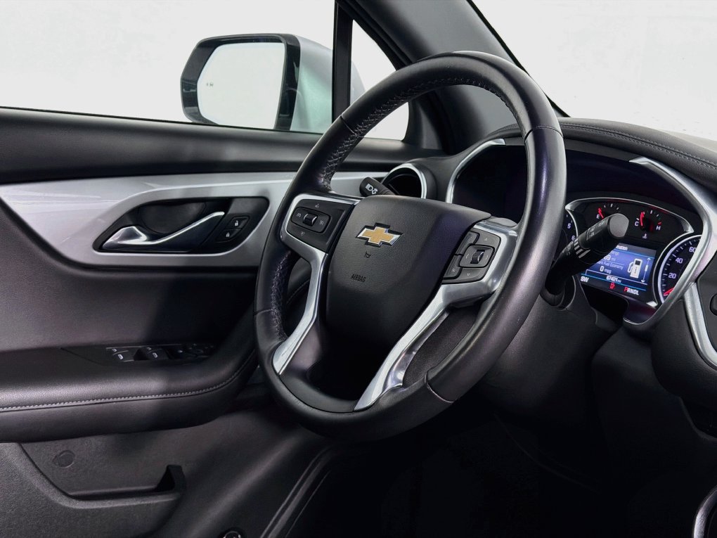 Used 2021 Chevrolet Blazer LT FWD image 36