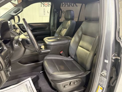 Used 2022 Chevrolet Tahoe Z71 image 10