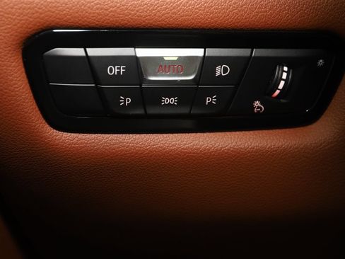 Used 2025 BMW 840i xDrive w/ M Sport Professional Package image 29